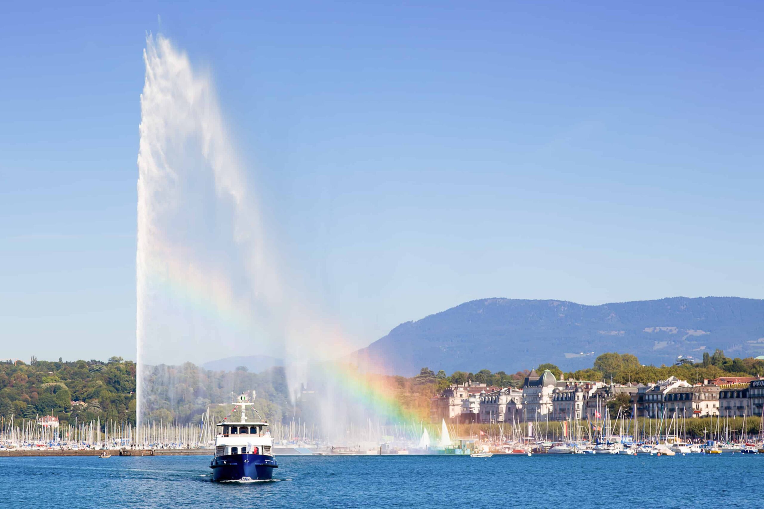 geneva-jet-deau-rainbow-boat-scaled