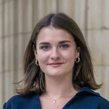 Valentina Morales (CMO)